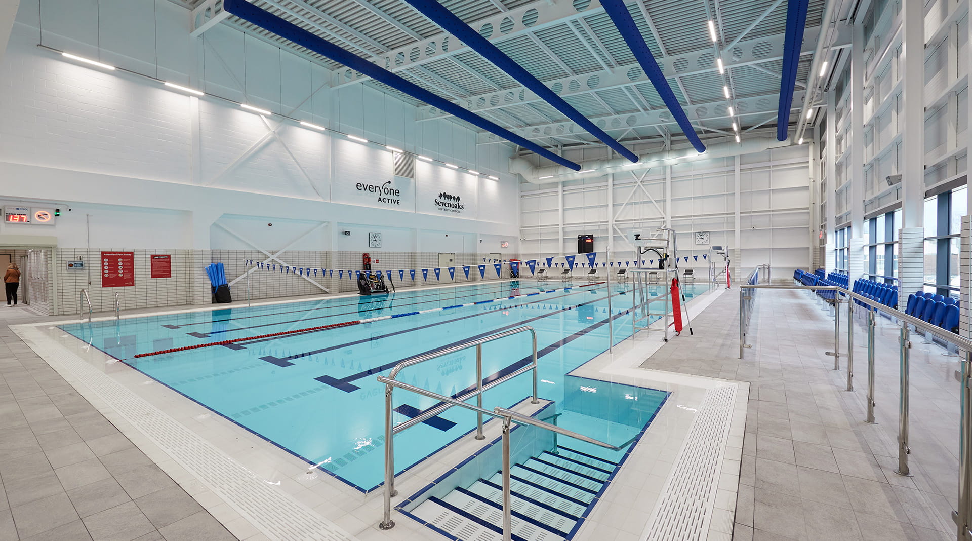 White oaks leisure centre swimming pool
