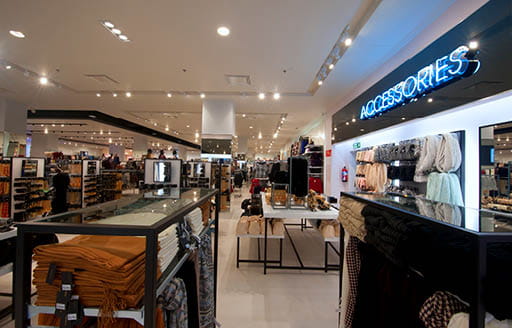 Forever 21 fit out Barcelona Spain BAND02- ISG