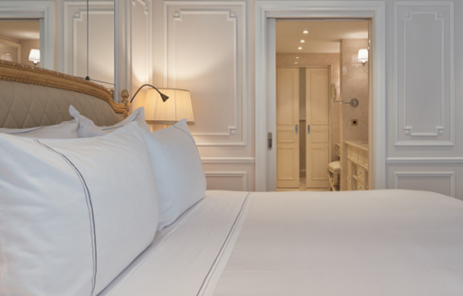 Hotel Splendide Royal Paris bedroom fit out - ISG