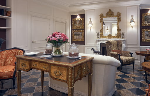 Hotel Splendide Royal Paris bedroom fit out - ISG