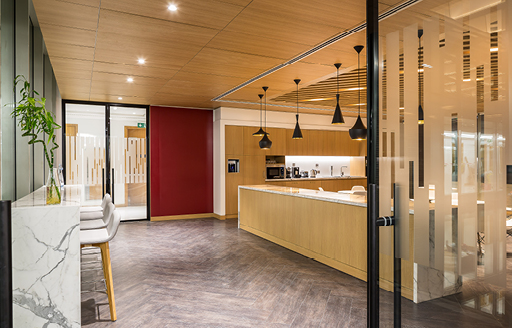 UK law firm staff restaurant fit out UAE - ISG