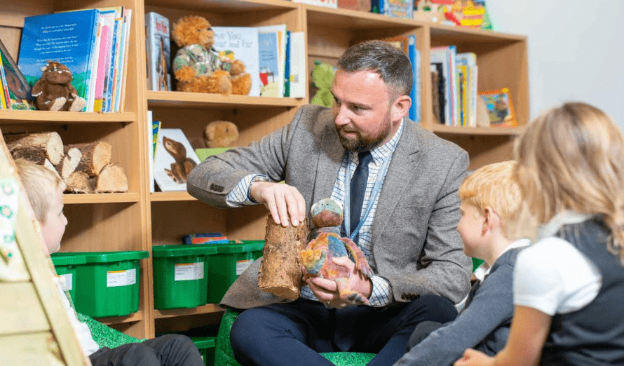 Mark Dent Cambrai Primary School | ISG