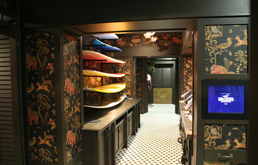 Hollister retail fit out - ISG