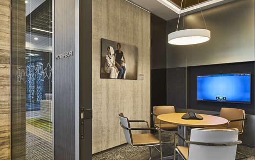 Breakout zone at Singapore Standard Chartered Bank office fit out by ISG Ltd