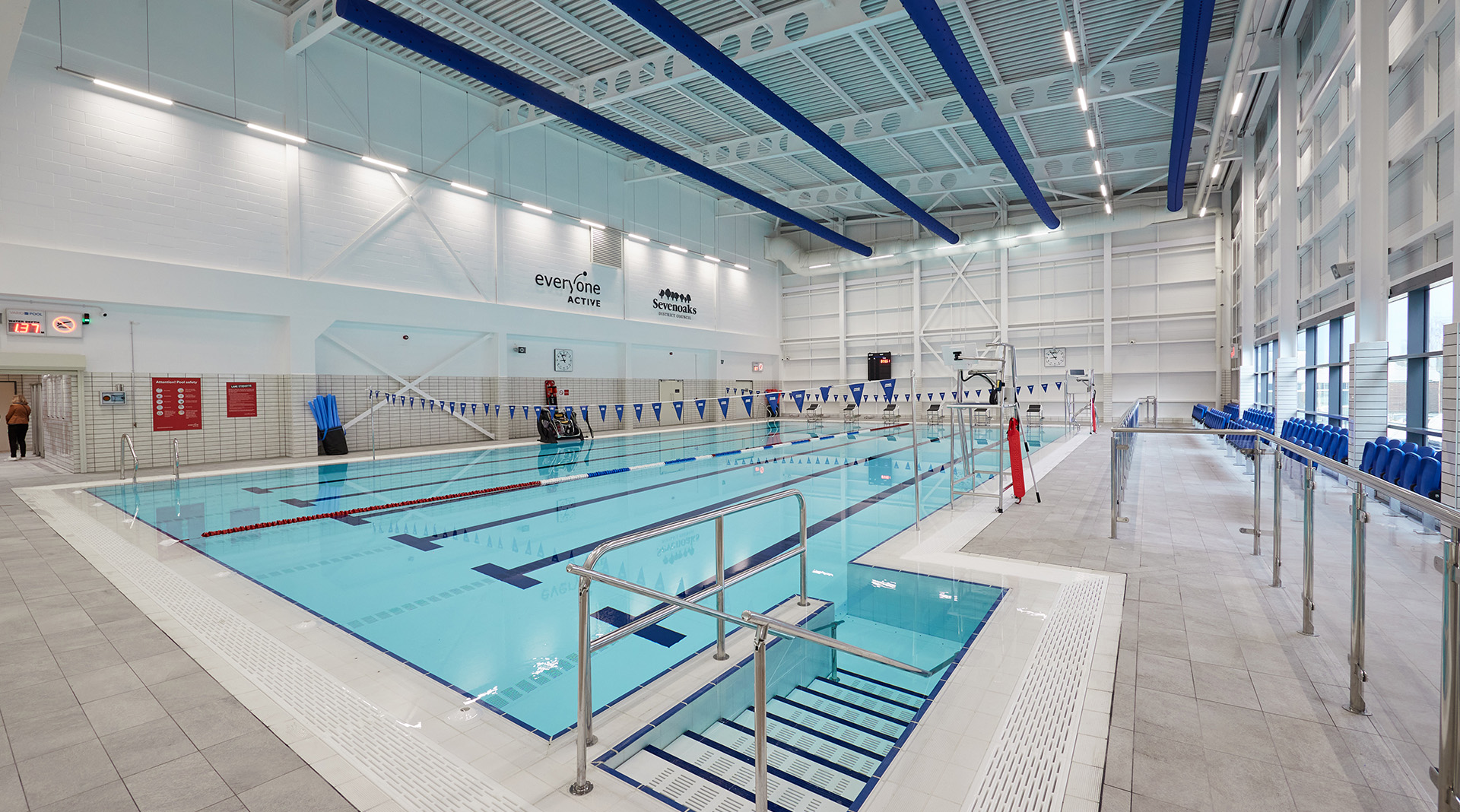 White oaks leisure centre swimming pool